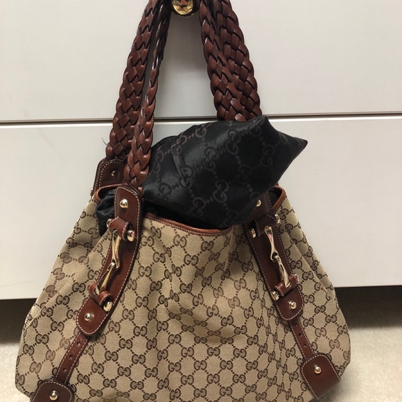 Authentic Gucci hobo bag with classic "GG" print. - Picture 5 of 5